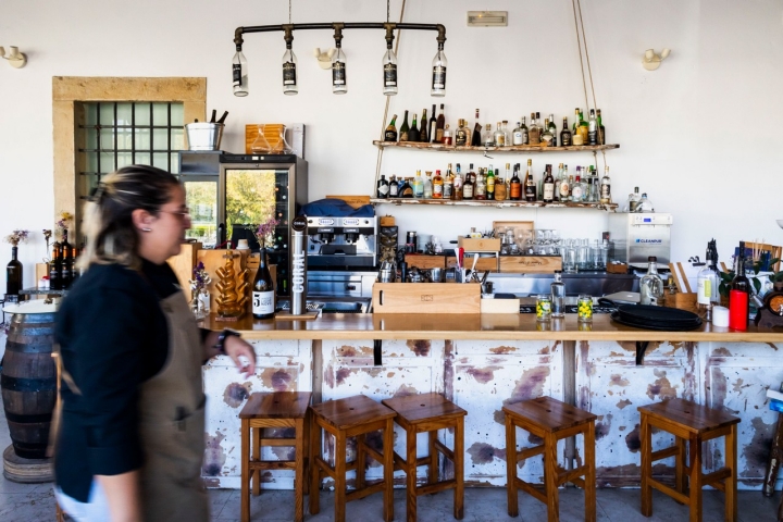 O Casta 85 apresenta uma cozinha de autor com inspiração no receituário tradicional.