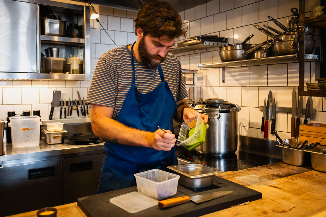 Lara Espírito Santo e George McLeod (na imagem) abriram o SEM, em Lisboa, em 2021