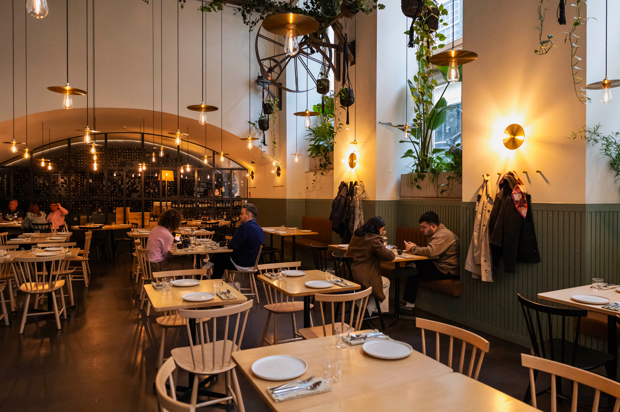 O restaurante criativo onde se enfatiza o produto já foi o menino querido de Lisboa.