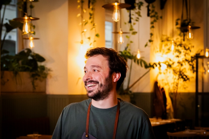 António Galapito é, com Inês Pereira, o rosto deste restaurante de sucesso  António Galapito é, com Inês Pereira, o rosto deste restaurante de sucesso