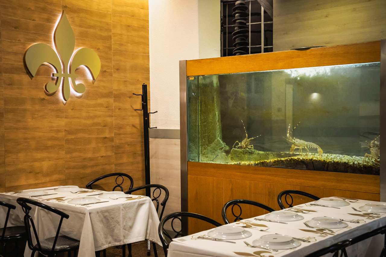 Marisco, peixe fresco e o prego no pão são os clássicos da marisqueira