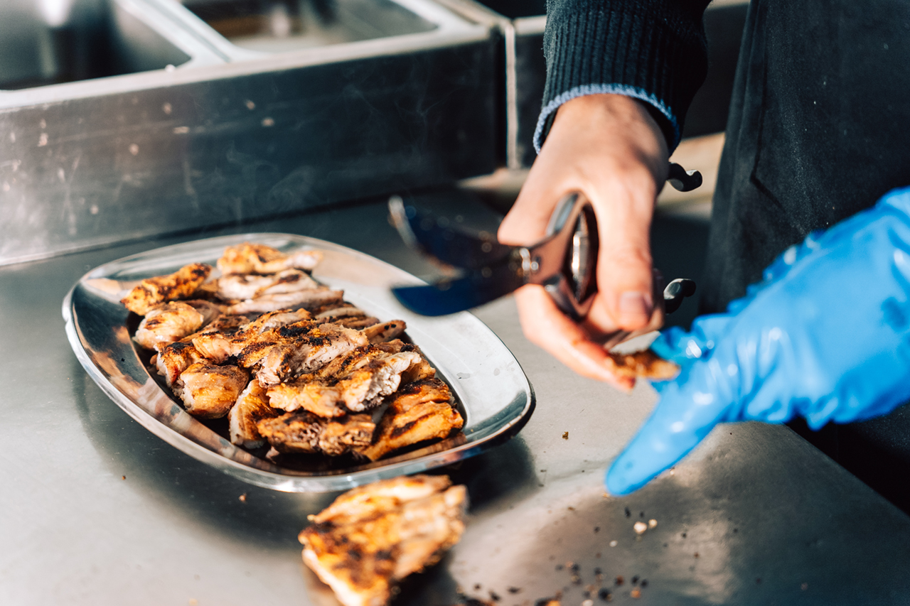 Frango fornecido  Frango fornecido