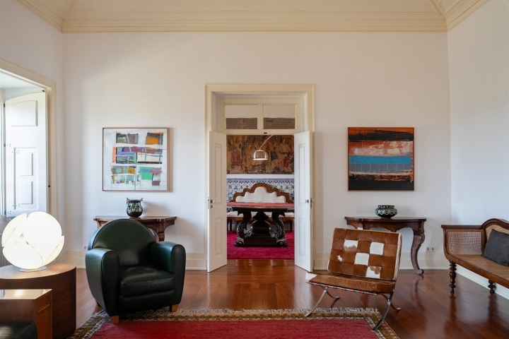 Na Quinta da Lapa a estadia começa nos 130 euros e cada quarto tem o nome de uma casta Na Quinta da Lapa a estadia começa nos 130 euros e cada quarto tem o nome de uma casta