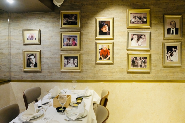 O restaurante tem uma sala dedicada ao actor Armando Cortez  O restaurante tem uma sala dedicada ao actor Armando Cortez