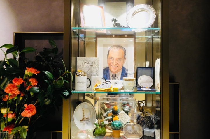 Evaristo morreu em dezembro de 2022, aos 80 anos, mas o seu aniversário continua a ser celebrado como se fosse feriado  Evaristo morreu em dezembro de 2022, aos 80 anos, mas o seu aniversário continua a ser celebrado como se fosse feriado