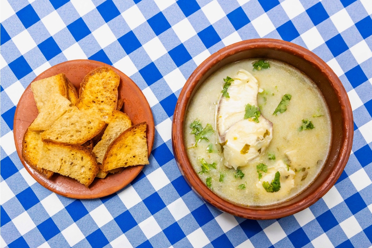 À mesa destes Soletes come-se a sopa toda