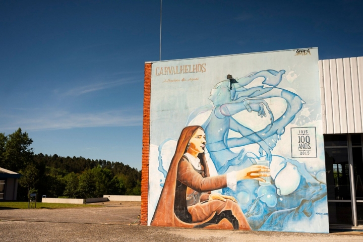 A Água de Carvalhelhos vem de uma nascente termal a poucos quilómetros de Boticas A Água de Carvalhelhos vem de uma nascente termal a poucos quilómetros de Boticas