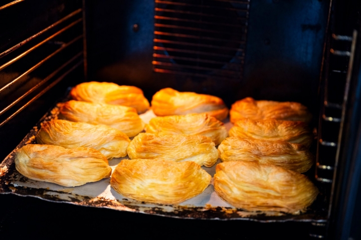 Pastéis de Chaves a serem feitos n’O Meu Celeiro Pastéis de Chaves a serem feitos n’O Meu Celeiro