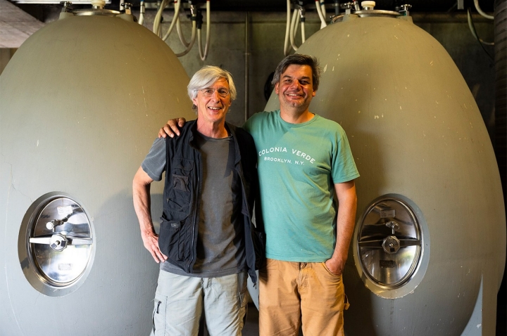 Os produtores da Aphros, Vasco Croft e Miguel Viseu, em Ponte de Lima Os produtores da Aphros, Vasco Croft e Miguel Viseu, em Ponte de Lima