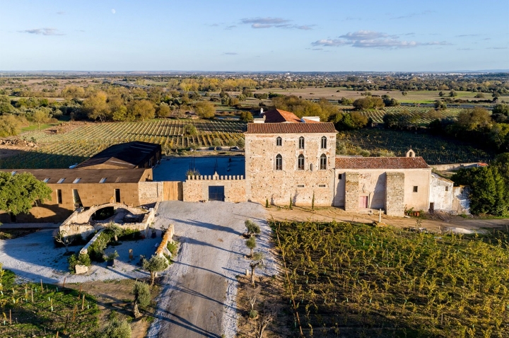 A Fitapreta, projecto de António Maçanita perto de Évora, foi eleito o Melhor Enoturismo de 2025 para a Associação Portuguesa de Enoturismo A Fitapreta, projecto de António Maçanita perto de Évora, foi eleito o Melhor Enoturismo de 2025 para a Associação Portuguesa de Enoturismo