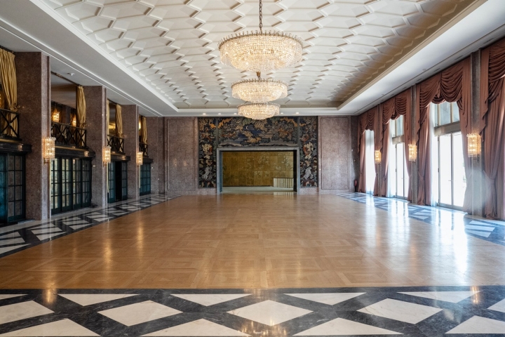 Do chão ao tecto, passando pelas quatro paredes, o todo o Ritz é um monumento por explorar Do chão ao tecto, passando pelas quatro paredes, o todo o Ritz é um monumento por explorar