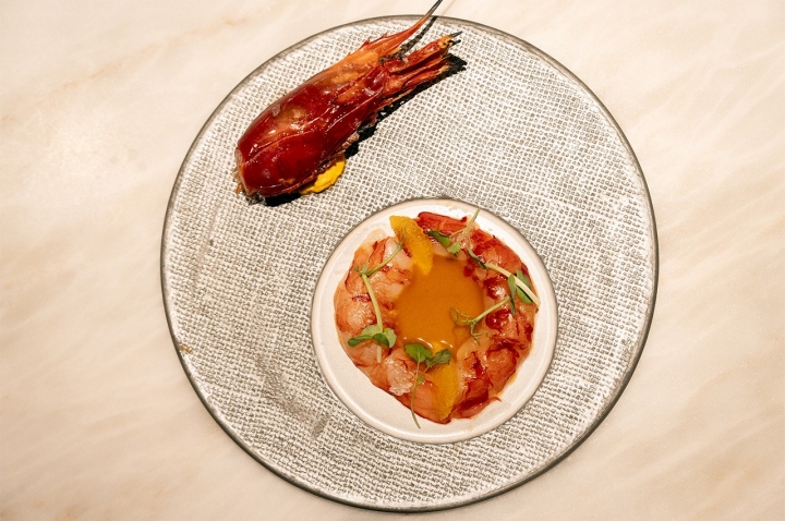 Os pratos são todos preparados no fogo pelo chef Pedro Calhau Os pratos são todos preparados no fogo pelo chef Pedro Calhau