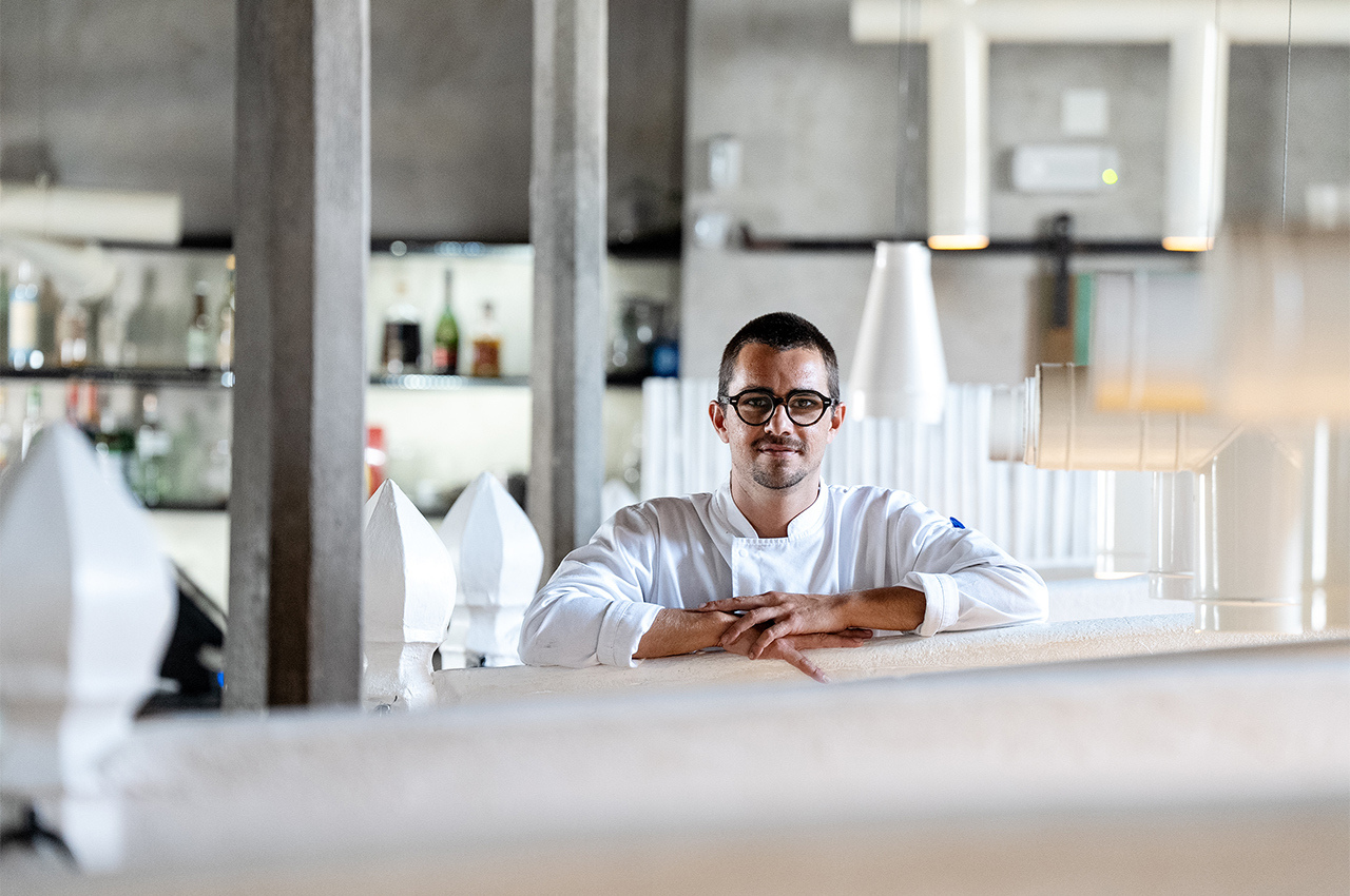 O chef João Carlos Mónica, de Vila Nova de Santo André, é o sucessor do chef Bruno Caseiro. O chef João Carlos Mónica, de Vila Nova de Santo André, é o sucessor do chef Bruno Caseiro.