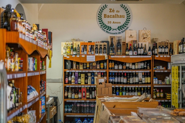 Interior de la abacería Interior de la abacería