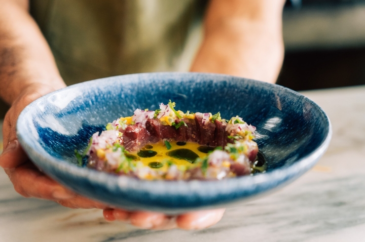 O peixe é escolhido pelo cliente e confecionado à sua frente no Escama, um Recomendado do Guia Repsol O peixe é escolhido pelo cliente e confecionado à sua frente no Escama, um Recomendado do Guia Repsol