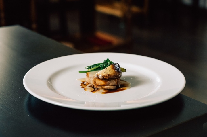 A gastronomia da Lombardia está em destaque na Osteria Mavalà A gastronomia da Lombardia está em destaque na Osteria Mavalà