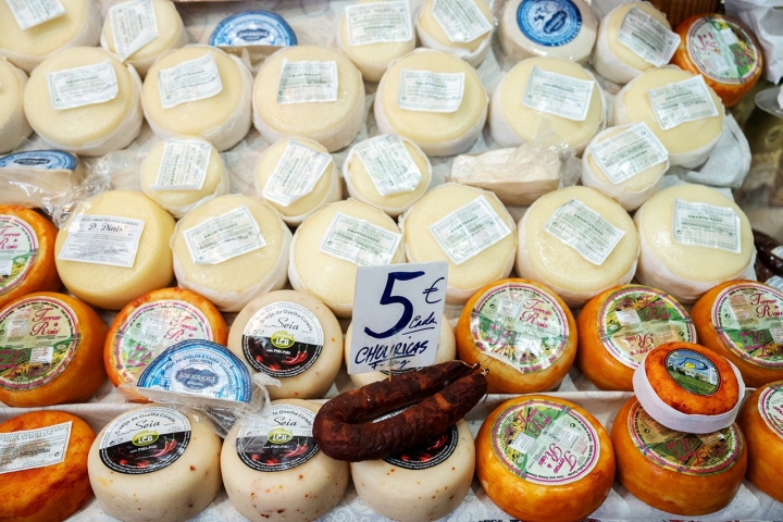 Queijos da serra e enchidos  Queijos da serra e enchidos