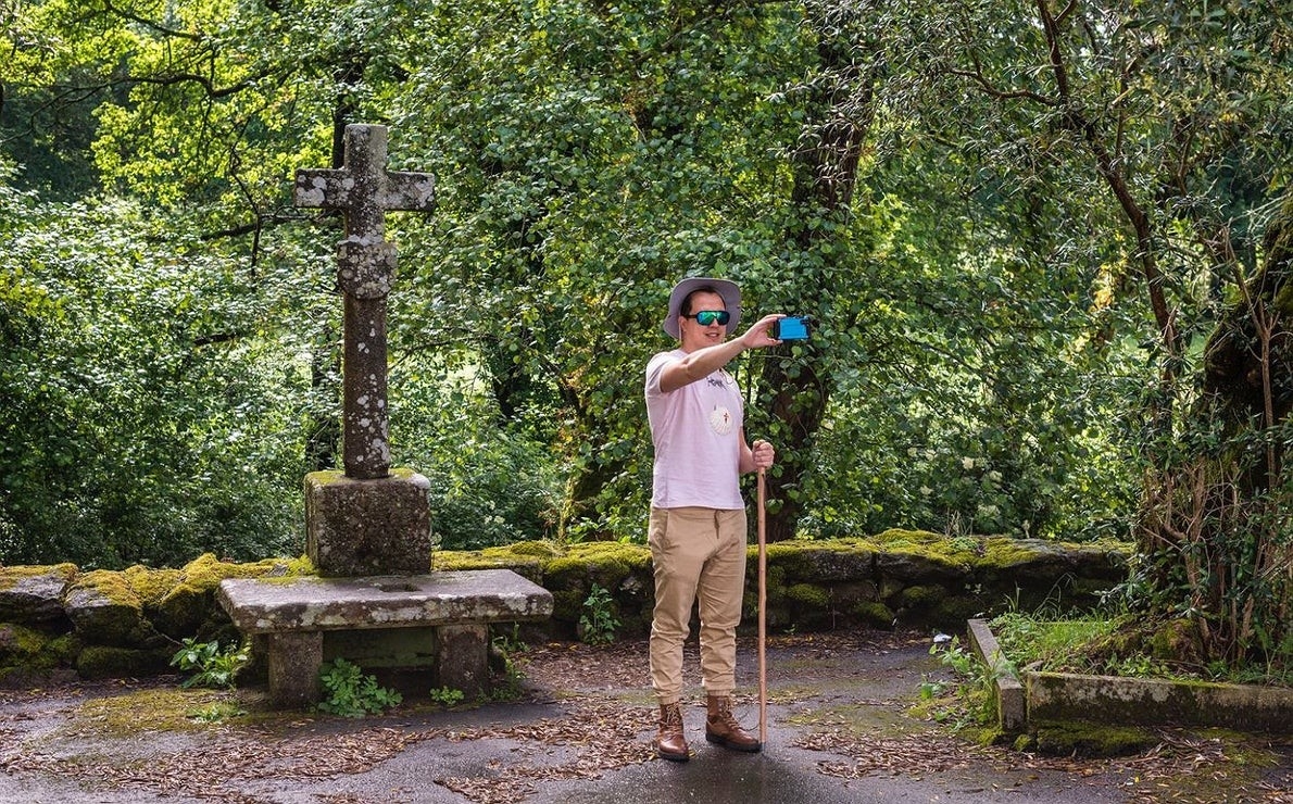 Um caminho que une dois países