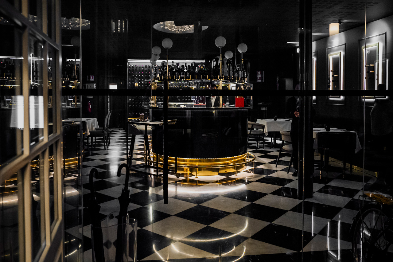 O Blind convida a uma experiência sensorial e deve o seu nome ao ”Ensaio sobre a Cegueira”, de José Saramago