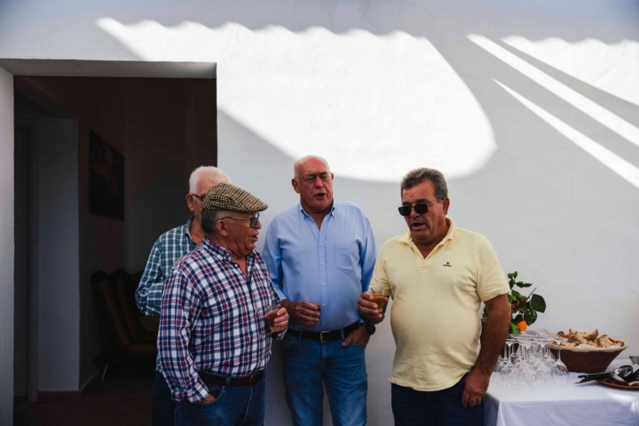 Manuel, Domingos, Pinto e Carlos dão o mote com Cante alentejano. Manuel, Domingos, Pinto e Carlos dão o mote com Cante alentejano.