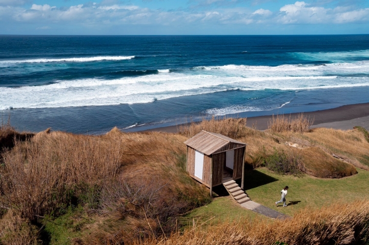 O Santa Bárbara Eco Resort fica em cima da Praia de Santa Bárbara, onde acontece uma etapa do campeonato nacional de surf. O Santa Bárbara Eco Resort fica em cima da Praia de Santa Bárbara, onde acontece uma etapa do campeonato nacional de surf.
