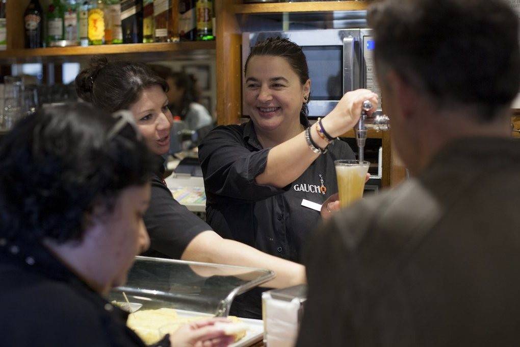 El arte de servir pintxos a toda velocidad