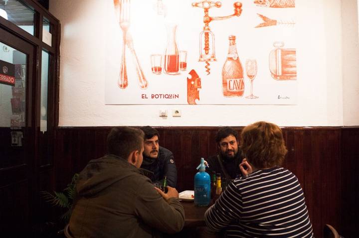 Sala de taberna 'El Botiquín' en Madrid