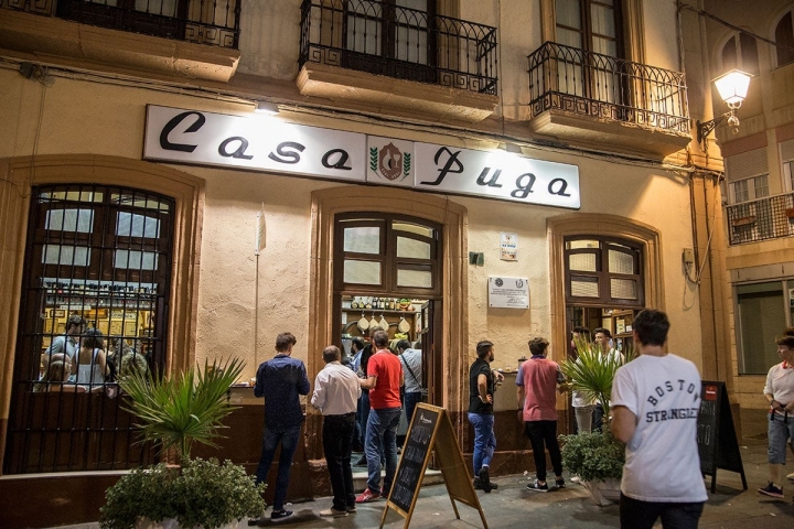 Abierta desde 1870, 'Casa Puga' es un paso obligado.
