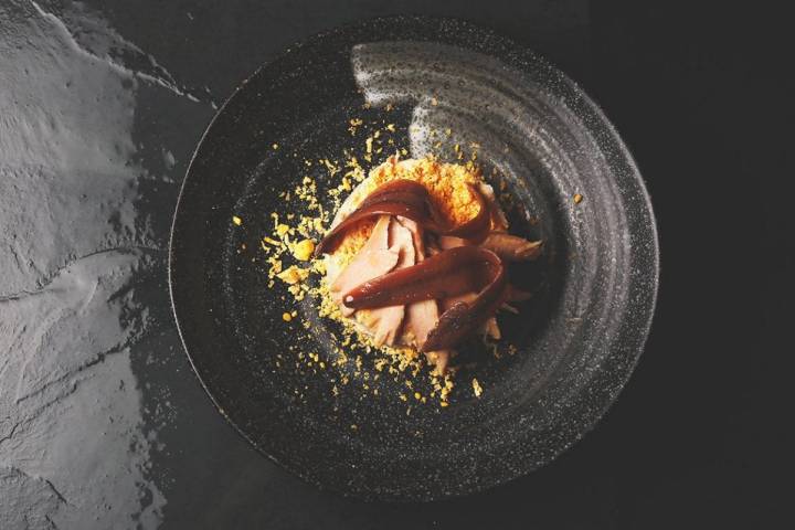 Ensaladilla rusa con ventresca de bonito y anchoas de Santoña. Foto: La Tasquita de Enfrente.