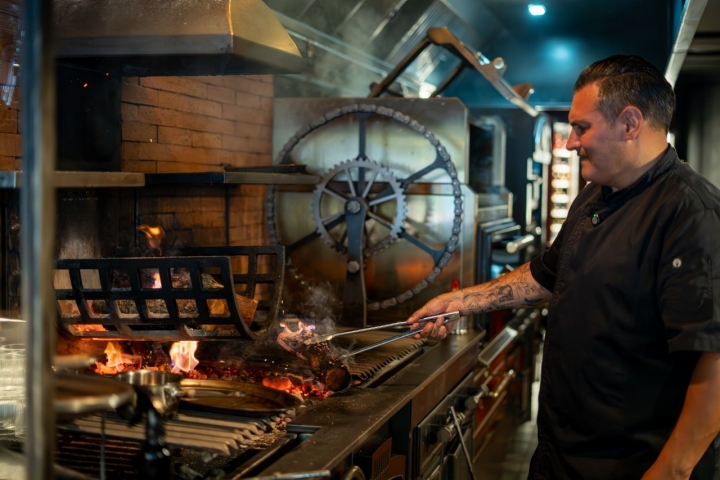 Javier Brichetto en la parrilla de Piantao