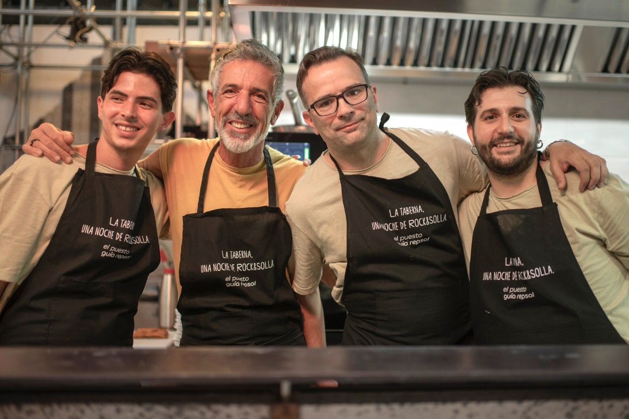 Taberneo gallego y música en el Puesto Guía Repsol