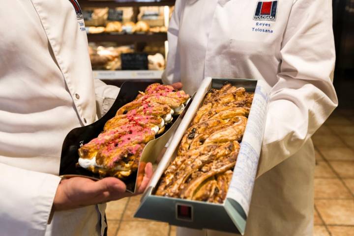 Dos sabores diferentes de trenzas de Almudévar de la Pastelería Tolosana.