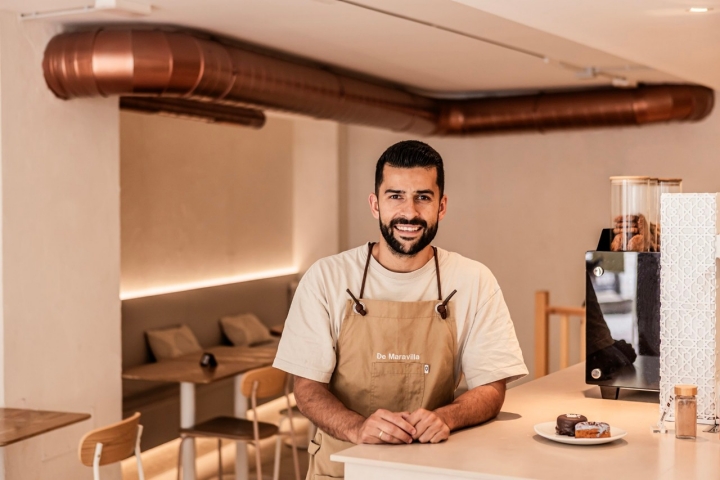 Javier Junjyent se estrena la hostelería en 'De Maravilla' Javier Junjyent se estrena la hostelería en 'De Maravilla'