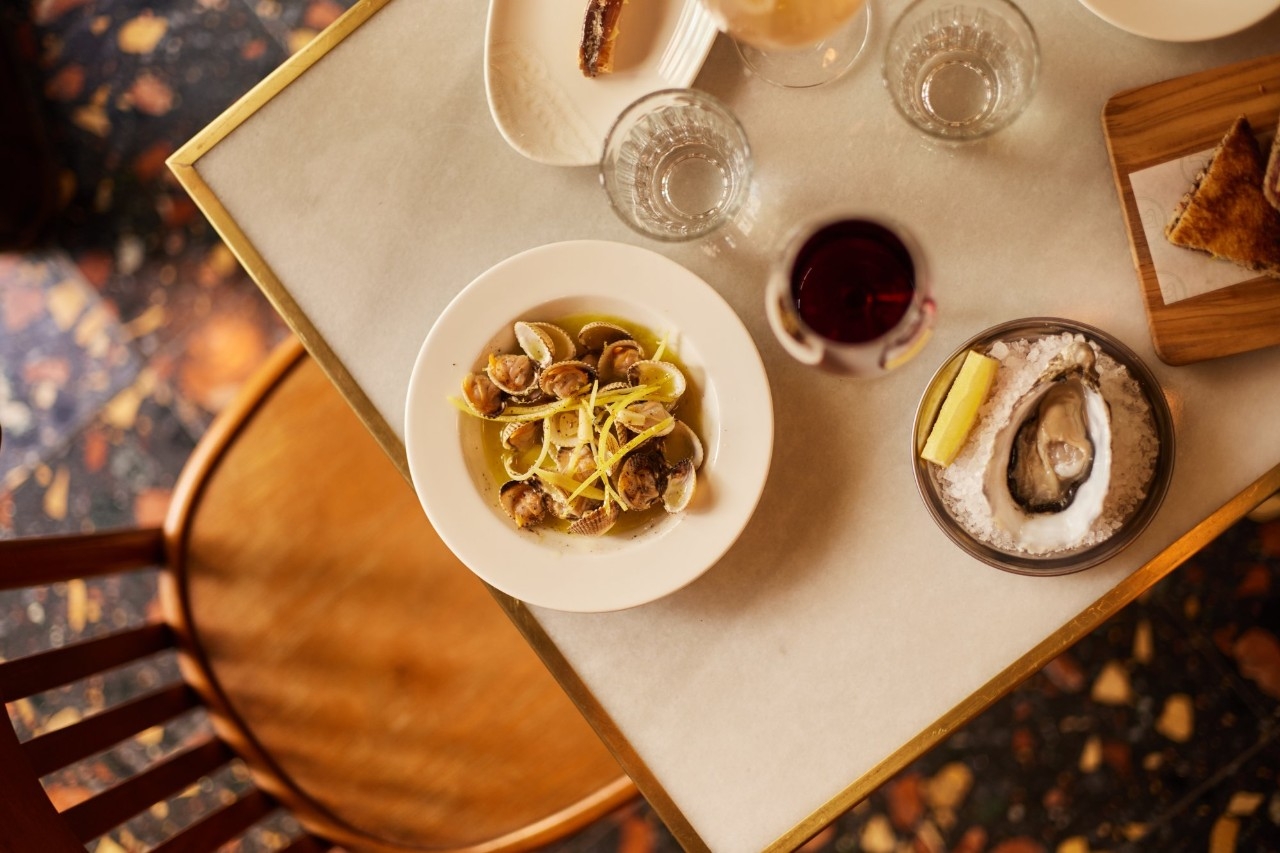 Cocina de autor, barras vivas y platos para compartir: las novedades de Barcelona