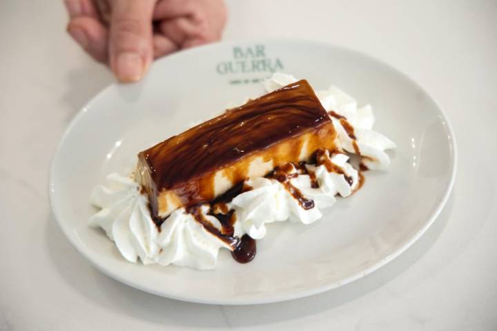 Flan casero del Bar Guerra, en San Pedro de Alcántara (Málaga)