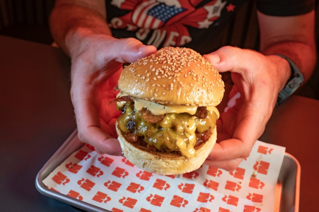 Las burgers maduradas que han desatado la locura en Alcorcón Las burgers maduradas que han desatado la locura en Alcorcón