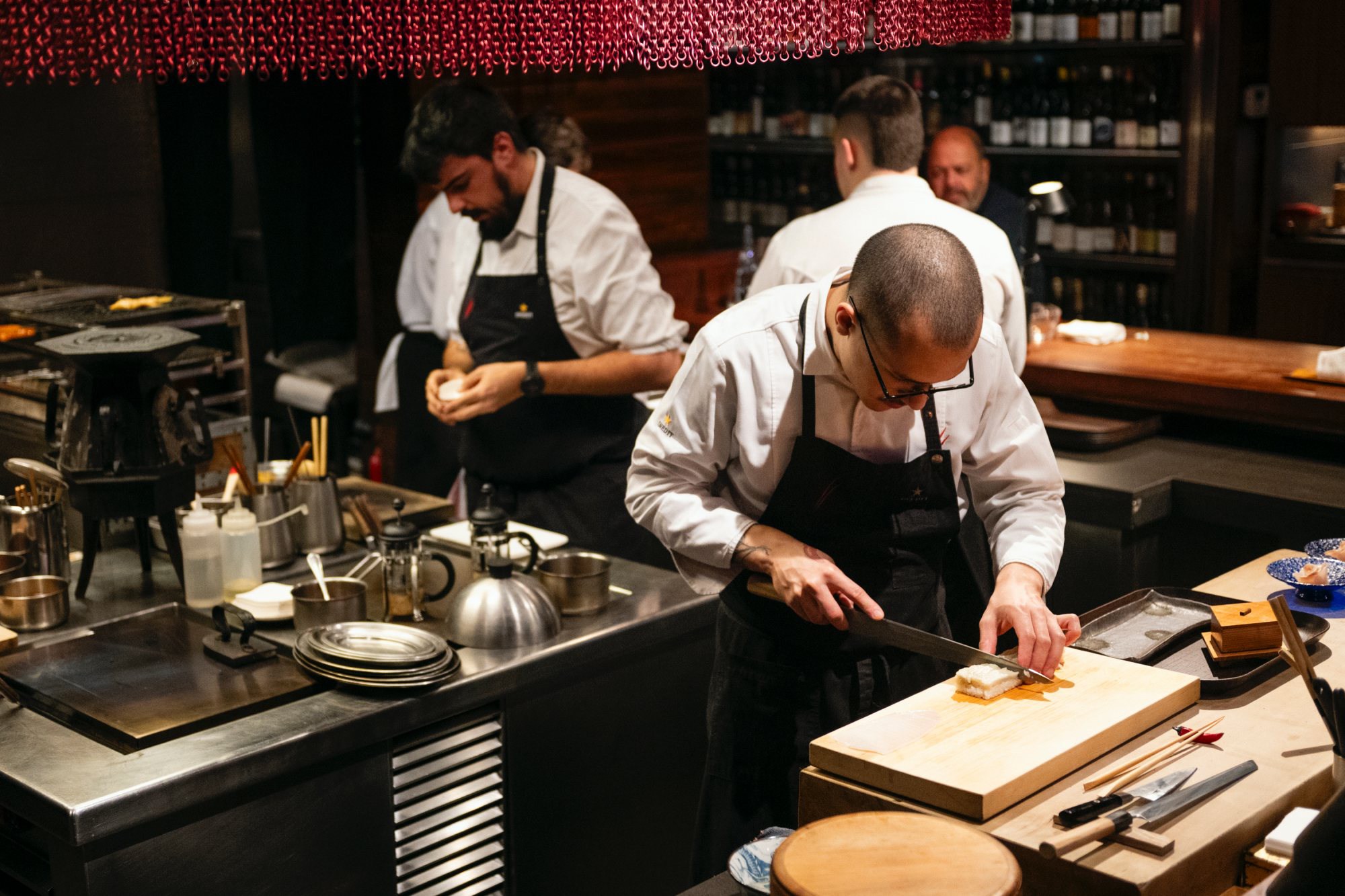 Barra y cocina se fusionan en el restaurante