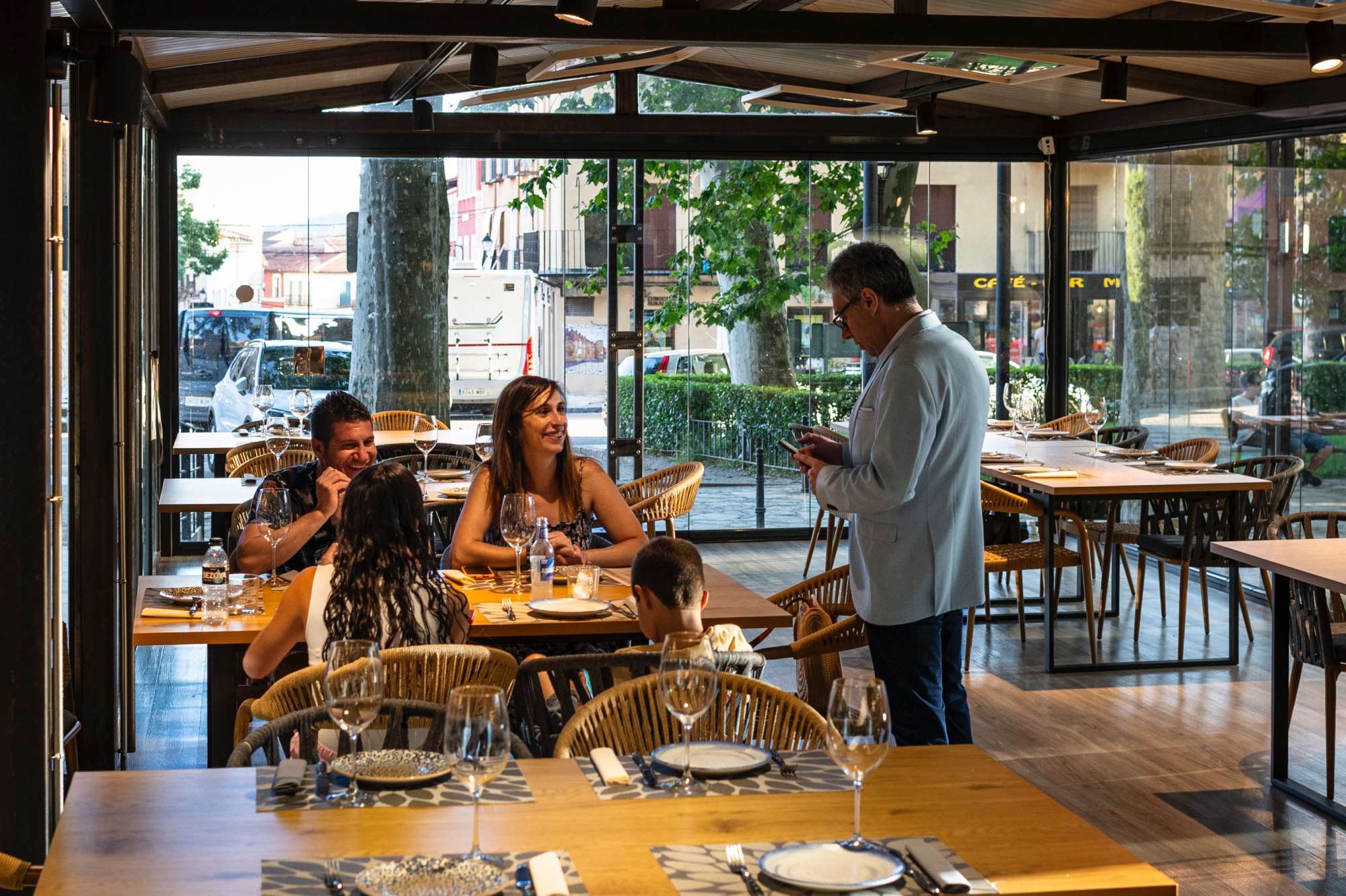 Ofrecen una carta sin gluten que venera el producto manchego con guiños andaluces