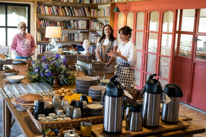 Lucía Arenzana, la chef, explica la propuesta gastro de Los Confites.
