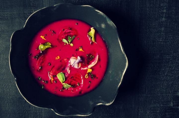 Gazpacho de remolacha de Cèleri. Foto: Bea Schulze
