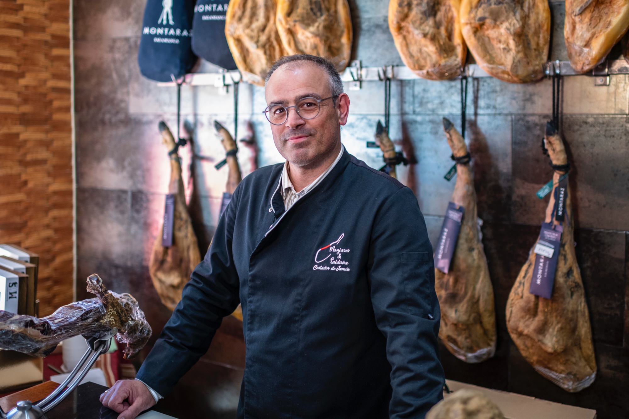 Óscar está pensando en organizar catas.