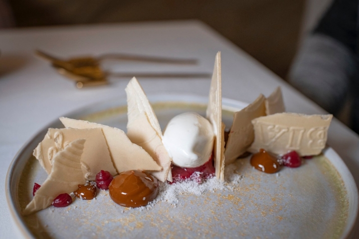 Oblea con arequipe, mora y helado de leche del restaurante Quimbaya (Madrid) Oblea con arequipe, mora y helado de leche del restaurante Quimbaya (Madrid)