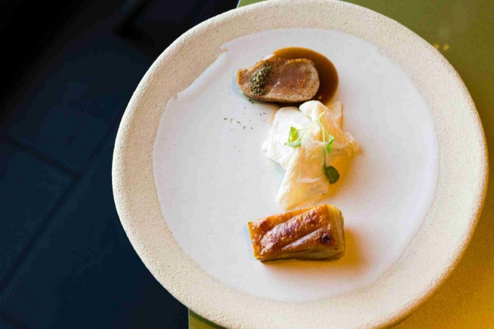 'Royal' de jabalí y lengua de vaca en escabeche. 