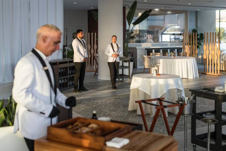 Camareros del restaurante Donaire, en Tenerife.