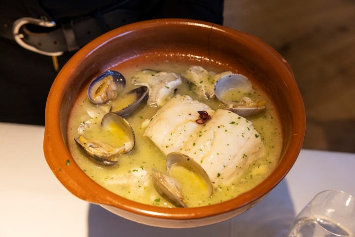 Lomos de merluza en salsa verde