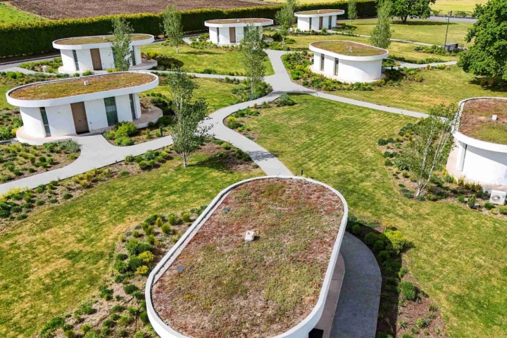 Imagen aérea de las villas de Costiña Wellness & Villas.