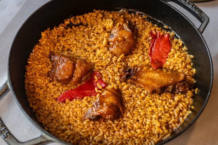 Pitu de caleya con arroz en 'Narbasu' (Asturias).