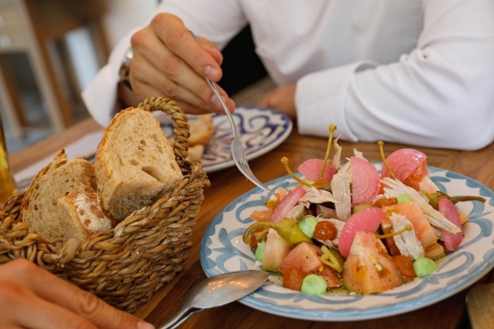 Restaurante El Rincón del Mercado (Valencia): ensalada de bonito escabechado