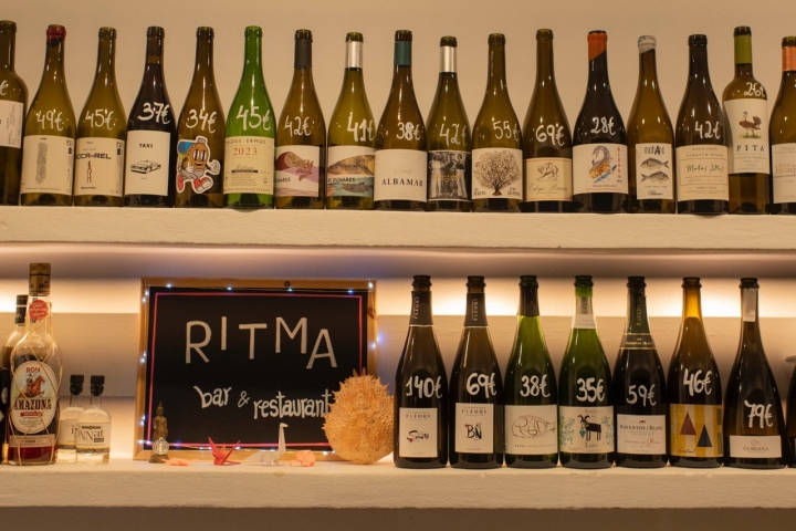 La bodega expuesta al comensal