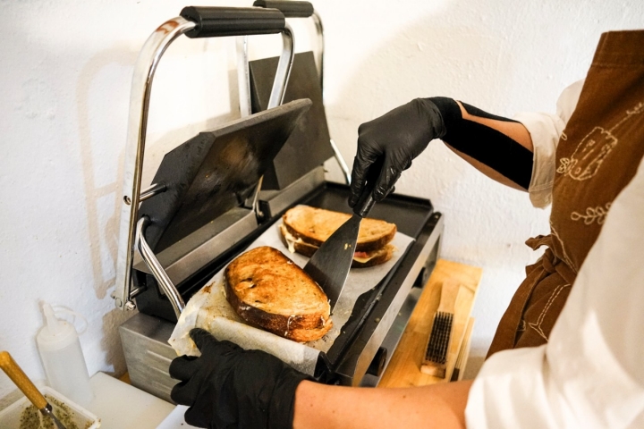 El favorito de Isa es el 'Reuben', pero el de huevo cocido y bacon es su 'confort food'.
